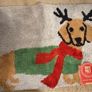 Dachshund Holiday Dog Bath Mat - Green and Red